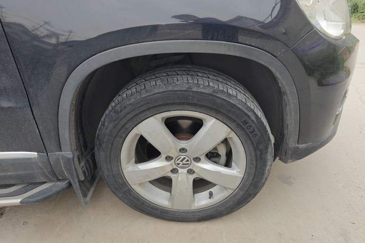 Used Volkswagen Tiguan 2012 1.8TSI Automatic Two-Wheel Drive Elite Edition Right Front Wheel Hub