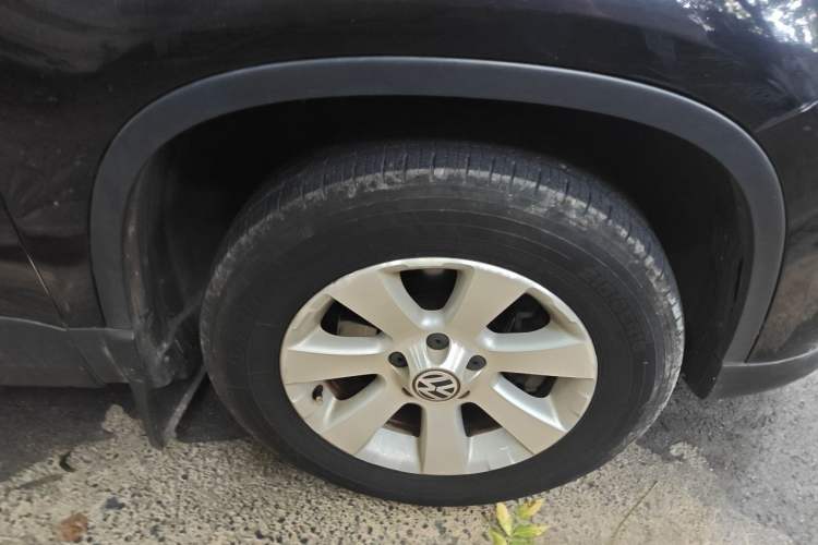 Used Volkswagen Tiguan 2012 1.8TSI Automatic Two-Wheel Drive Urban Edition Right Front Wheel Hub