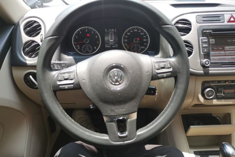 Used Volkswagen Tiguan 2012 1.8TSI Automatic Two-Wheel Drive Elite Edition Steering Wheel