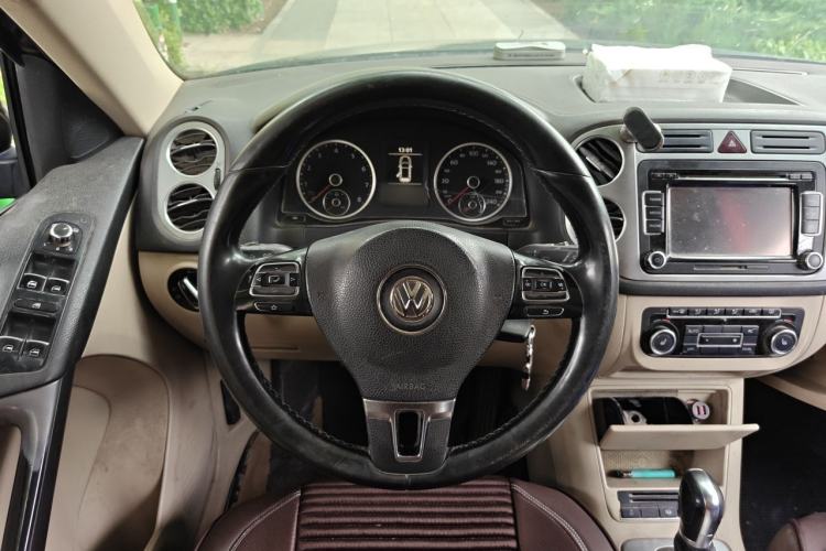 Used Volkswagen Tiguan 2012 1.8TSI Automatic Two-Wheel Drive Zhaoshi Edition Steering Wheel