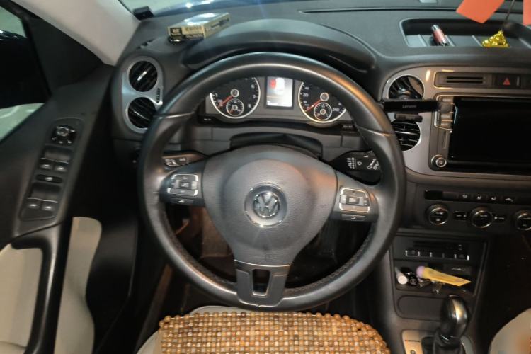 Used Volkswagen Tiguan 2012 2.0 TSI Comfort Edition Steering Wheel