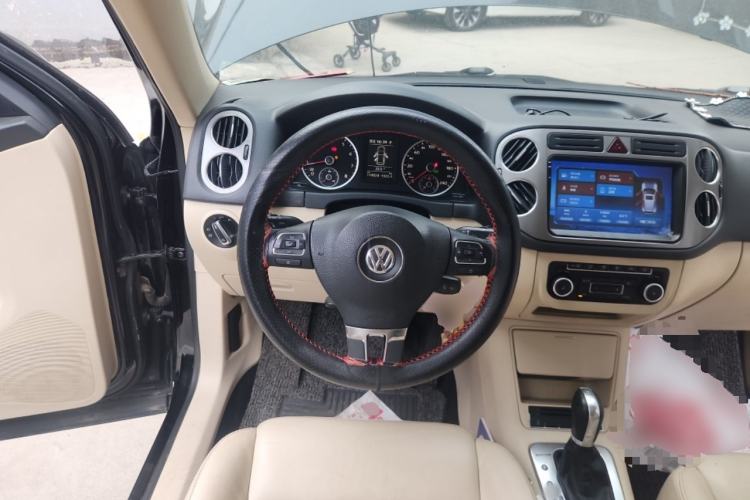 Used Volkswagen Tiguan 2012 1.8TSI Automatic All-Wheel Drive Elite Edition Steering Wheel