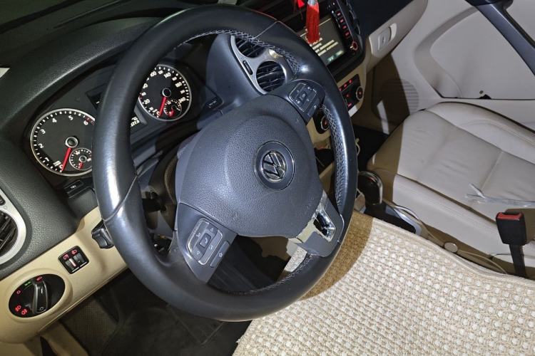 Used Volkswagen Tiguan 2012 1.8TSI Automatic Two-Wheel Drive Elite Edition Steering Wheel
