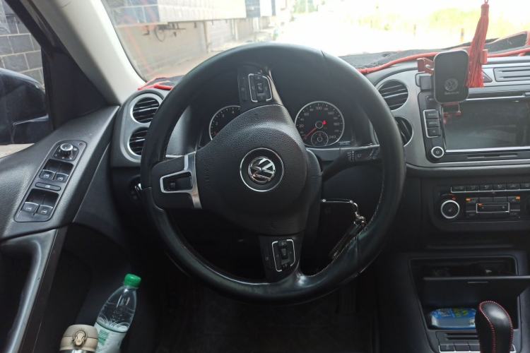 Used Volkswagen Tiguan 2012 1.8TSI Automatic All-Wheel Drive Elite Edition Steering Wheel