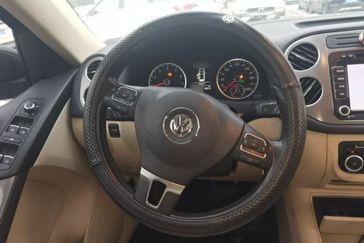 Used Volkswagen Tiguan 2012 1.8TSI Automatic All-Wheel Drive Elite Edition Steering Wheel