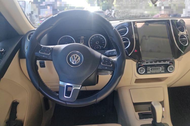 Used Volkswagen Tiguan 2012 1.8TSI Automatic All-Wheel Drive Elite Edition Steering Wheel