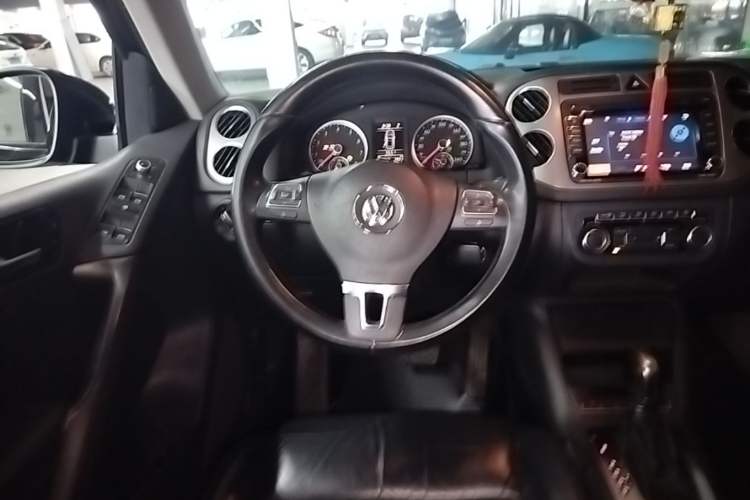 Used Volkswagen Tiguan 2012 1.8TSI Automatic All-Wheel Drive Fashion Edition Steering Wheel