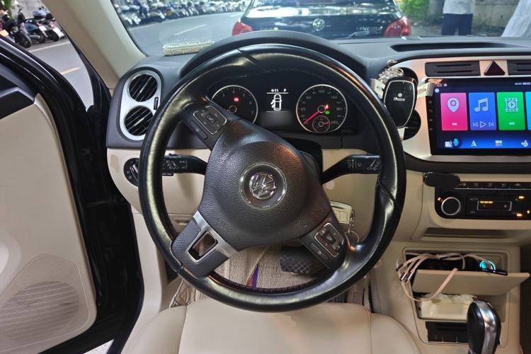 Used Volkswagen Tiguan 2012 1.8TSI Automatic Two-Wheel Drive Urban Edition Steering Wheel