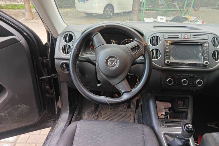 Used Volkswagen Tiguan 2012 1.8TSI Manual Two-Wheel Drive Urban Edition Steering Wheel