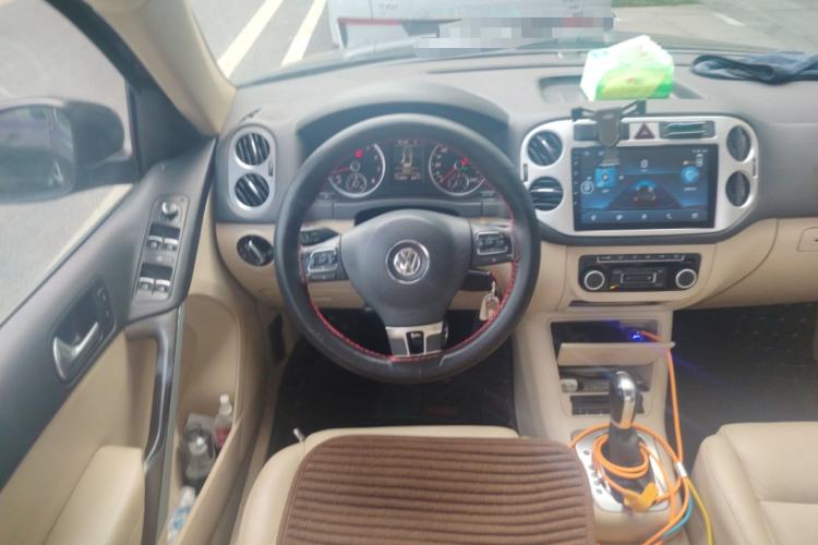 Used Volkswagen Tiguan 2012 1.8TSI Automatic Two-Wheel Drive Trend Edition Steering Wheel