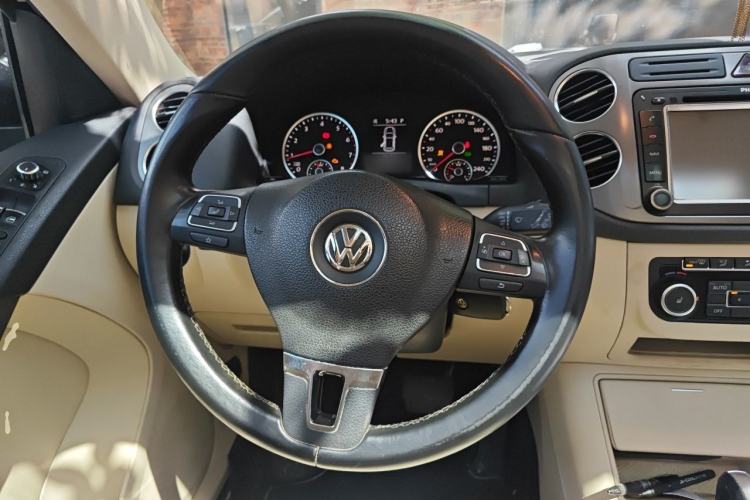 Used Volkswagen Tiguan 2012 1.8TSI Automatic Two-Wheel Drive Elite Edition Steering Wheel