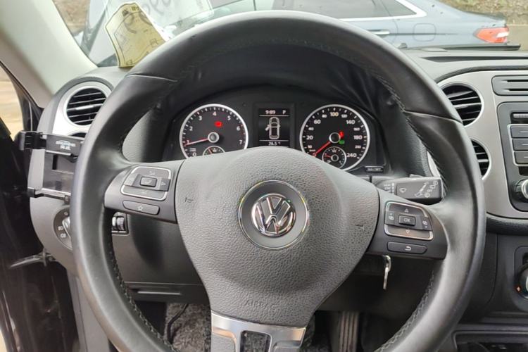 Used Volkswagen Tiguan 2012 1.8TSI Automatic All-Wheel Drive Fashion Edition Steering Wheel