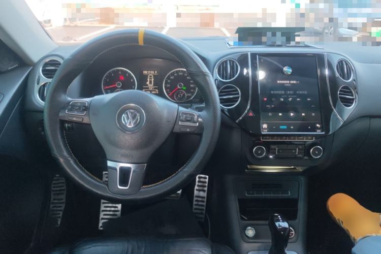 Used Volkswagen Tiguan 2012 2.0 TSI Automatic All-Wheel Drive Elite Edition Steering Wheel
