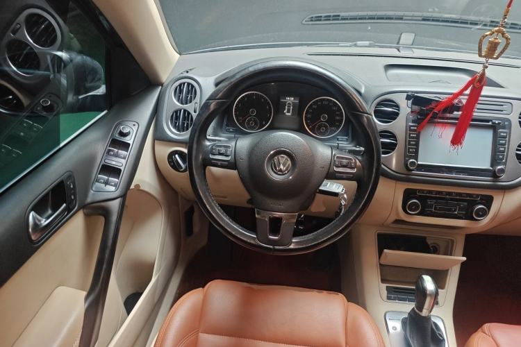 Used Volkswagen Tiguan 2012 1.8TSI Automatic All-Wheel Drive Elite Edition Steering Wheel