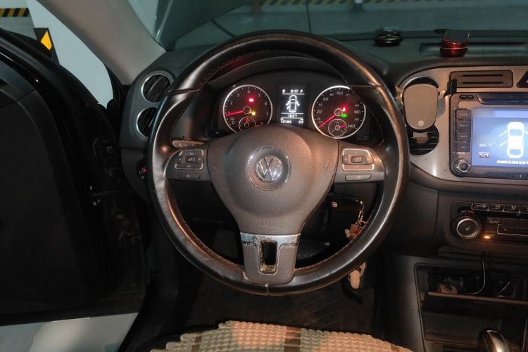 Used Volkswagen Tiguan 2012 1.8TSI Automatic Two-Wheel Drive Elite Edition Steering Wheel