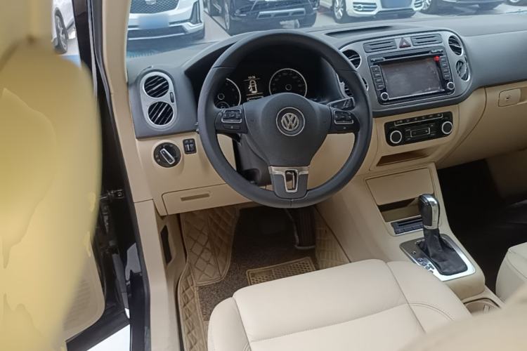 Used Volkswagen Tiguan 2012 1.8TSI Automatic Two-Wheel Drive Trend Edition Steering Wheel