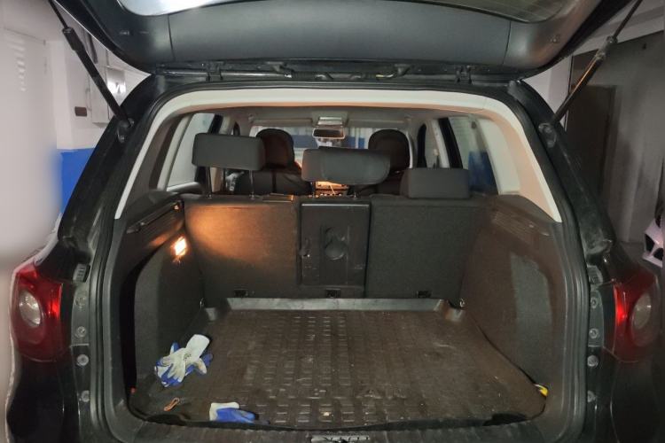 Used Volkswagen Tiguan 2012 1.8TSI Manual Two-Wheel Drive Urban Edition Trunk
