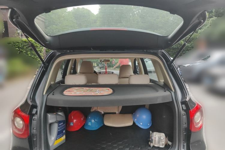 Used Volkswagen Tiguan 2012 1.4TSI Manual Two-Wheel-Drive Urban Edition Trunk
