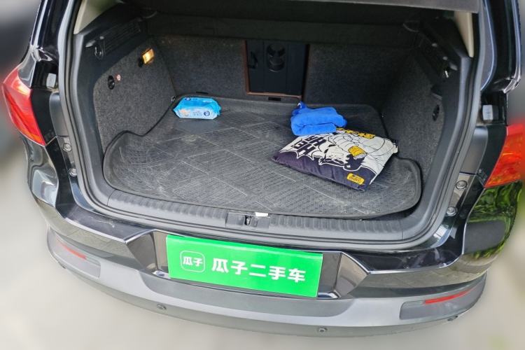 Used Volkswagen Tiguan 2012 2.0 TSI Comfort Edition Trunk