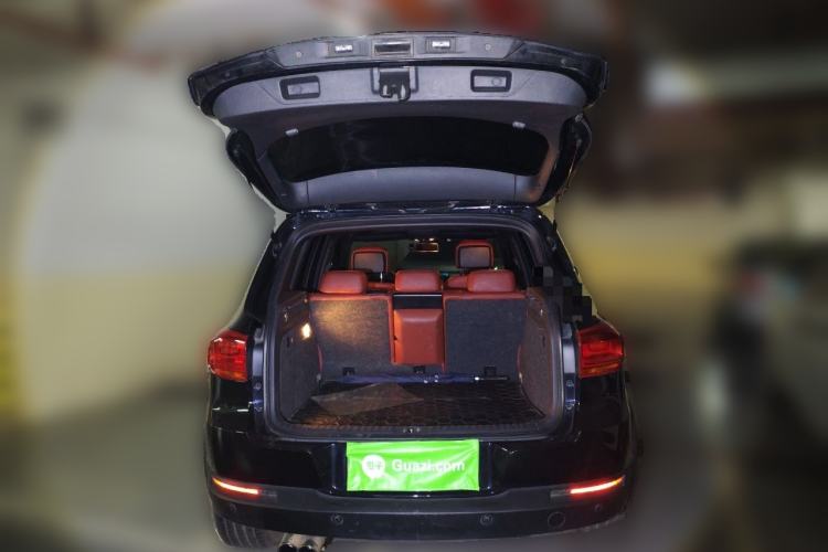 Used Volkswagen Tiguan 2012 2.0 TSI Comfort Edition Trunk