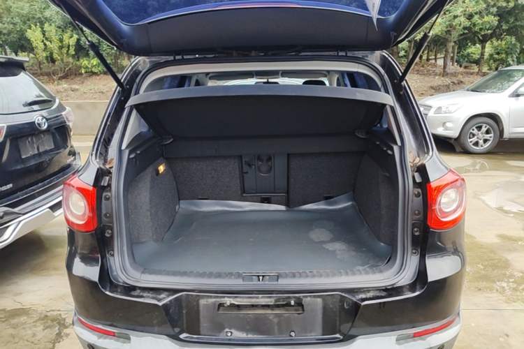 Used Volkswagen Tiguan 2012 1.8TSI Automatic All-Wheel Drive Fashion Edition Trunk
