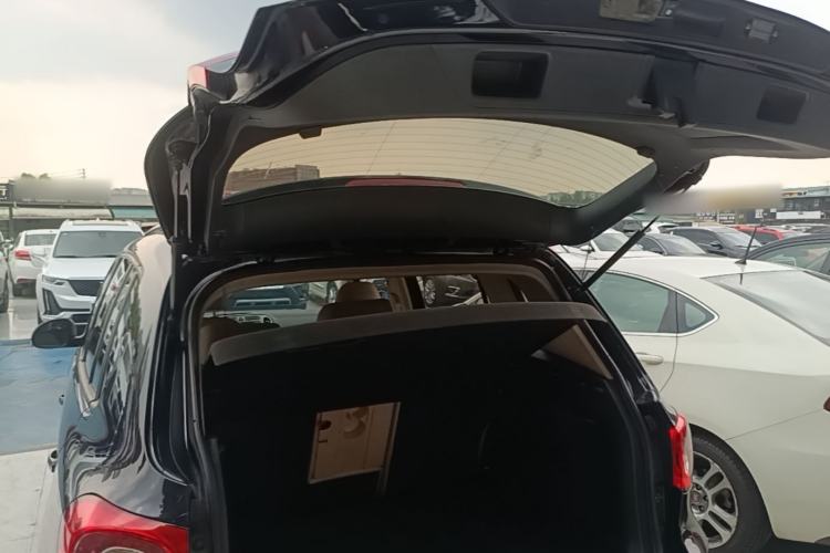 Used Volkswagen Tiguan 2012 1.8TSI Automatic Two-Wheel Drive Trend Edition Trunk