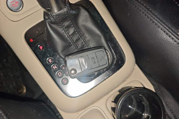 Used Volkswagen Tiguan 2012 2.0 TSI Automatic All-Wheel Drive Flagship Edition Vehicle Key