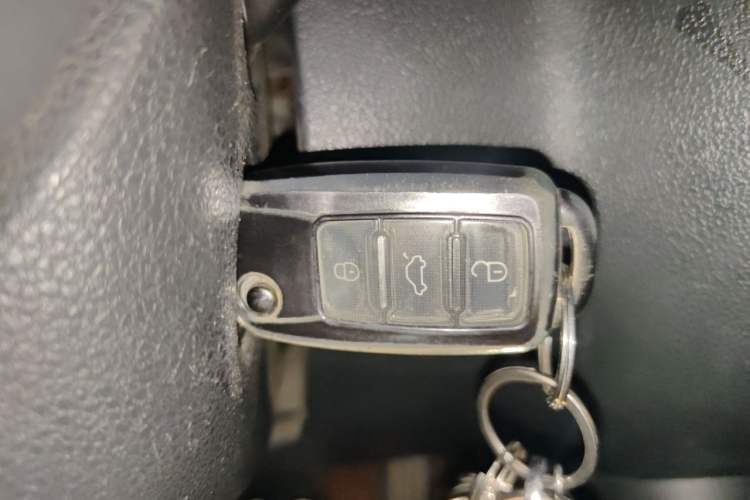 Used Volkswagen Tiguan 2012 1.8TSI Automatic All-Wheel Drive Elite Edition Vehicle Key