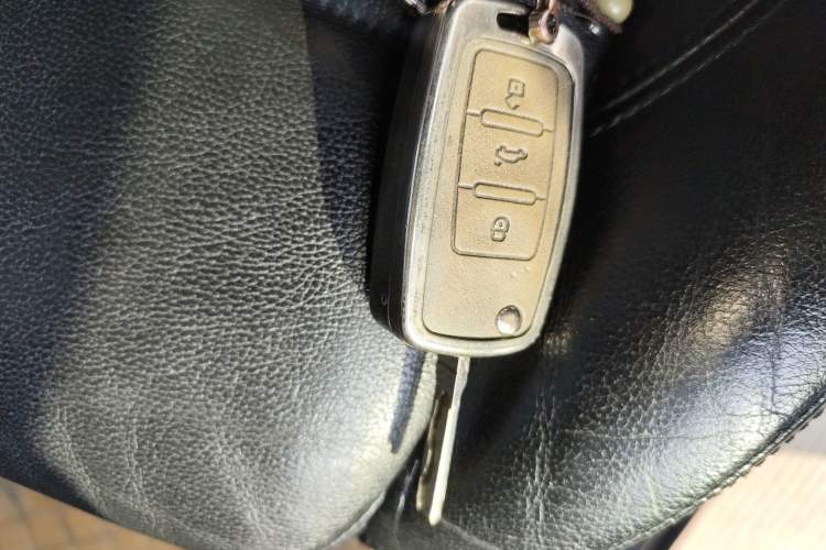 Used Volkswagen Tiguan 2012 2.0 TSI Comfort Edition Vehicle Key
