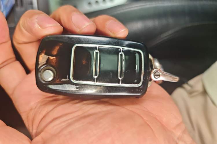Used Volkswagen Tiguan 2012 2.0 TSI Comfort Edition Vehicle Key