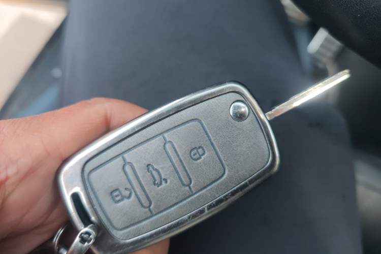 Used Volkswagen Tiguan 2012 2.0 TSI Automatic All-Wheel Drive Elite Edition Vehicle Key