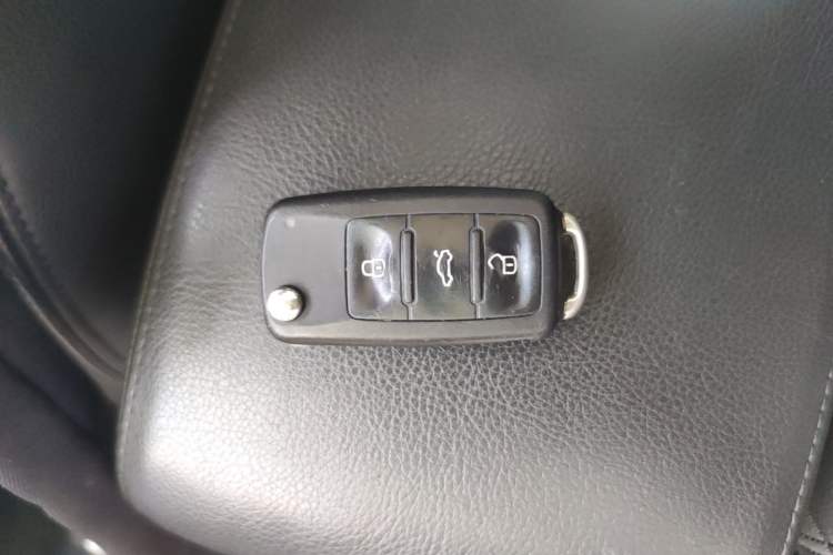 Used Volkswagen Tiguan 2012 2.0 TSI Automatic All-Wheel Drive Flagship Edition Vehicle Key