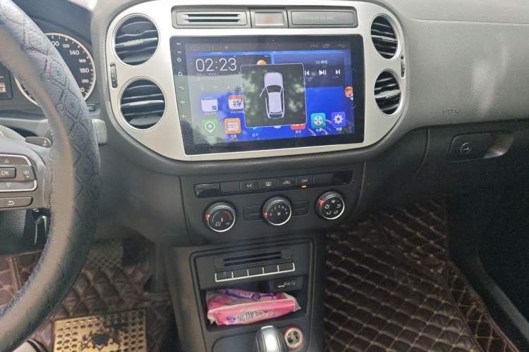 Used Volkswagen Tiguan 2012 2.0 TSI Comfort Edition Audio And AC Panel