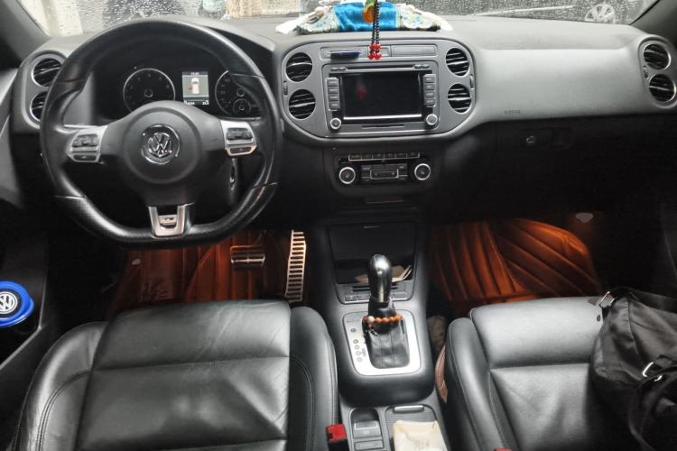 Used Volkswagen Tiguan 2012 2.0 TSI Luxury Edition Center Console