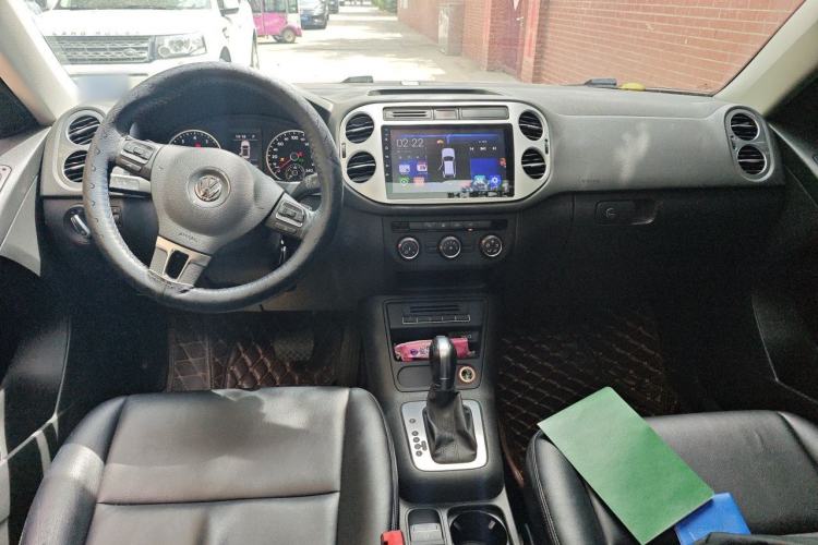 Used Volkswagen Tiguan 2012 2.0 TSI Comfort Edition Center Console