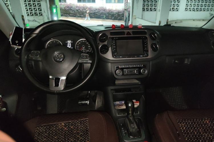 Used Volkswagen Tiguan 2012 1.8TSI Automatic Two-Wheel Drive Elite Edition Center Console