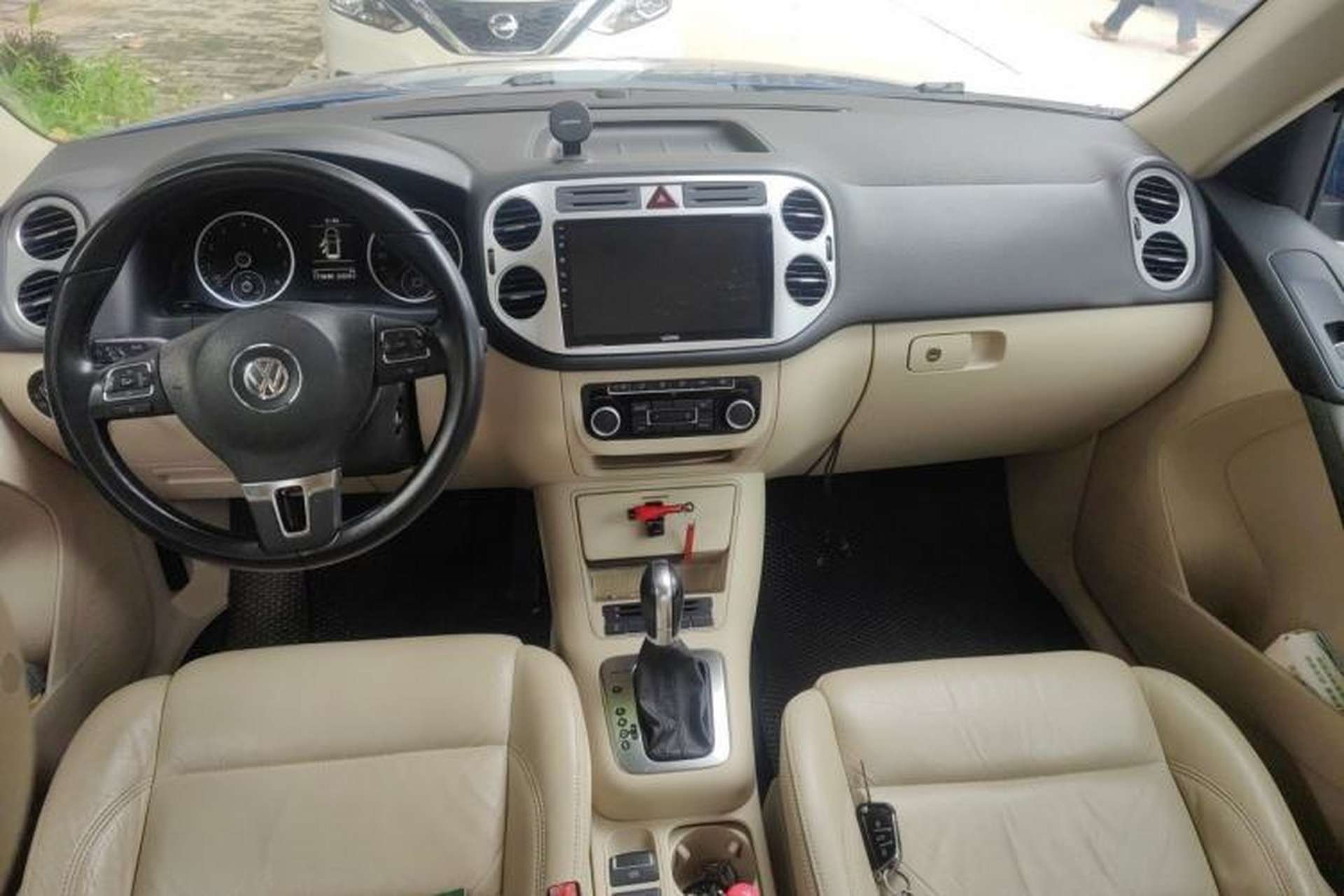 Used Volkswagen Tiguan 2012 1.8TSI Automatic All-Wheel Drive Elite Edition Center Console