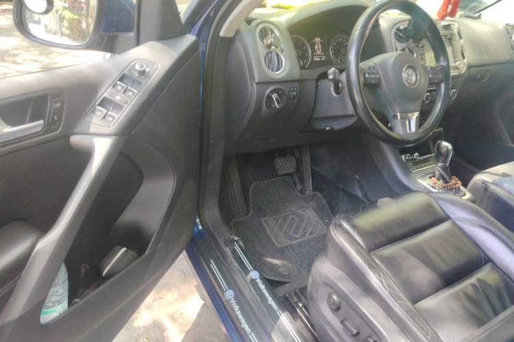 Used Volkswagen Tiguan 2012 1.8TSI Automatic All-Wheel Drive Elite Edition Driver Seat