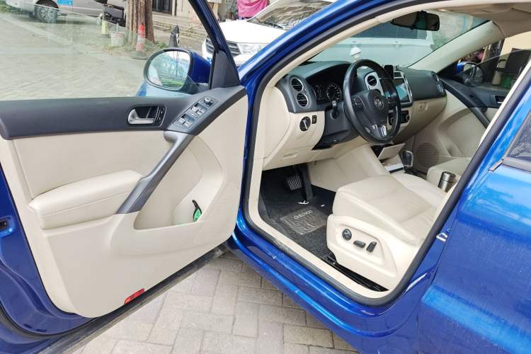 Used Volkswagen Tiguan 2012 1.8TSI Automatic Two-Wheel Drive Trend Edition Driver Seat
