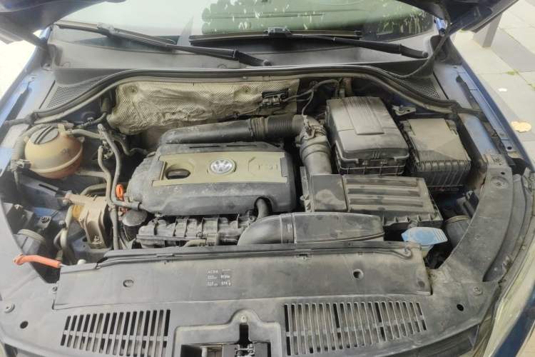Used Volkswagen Tiguan 2012 1.8TSI Automatic All-Wheel Drive Elite Edition Engine Bay