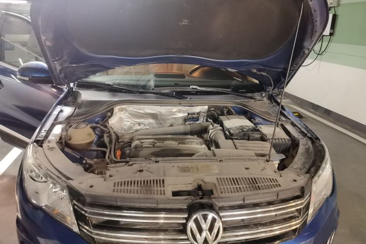 Used Volkswagen Tiguan 2012 1.8TSI Automatic All-Wheel Drive Elite Edition Engine Bay