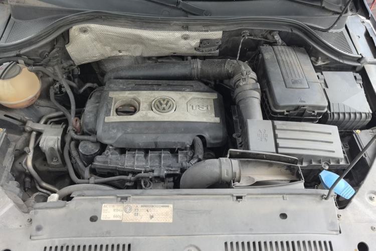 Used Volkswagen Tiguan 2012 2.0 TSI Luxury Edition Engine Bay