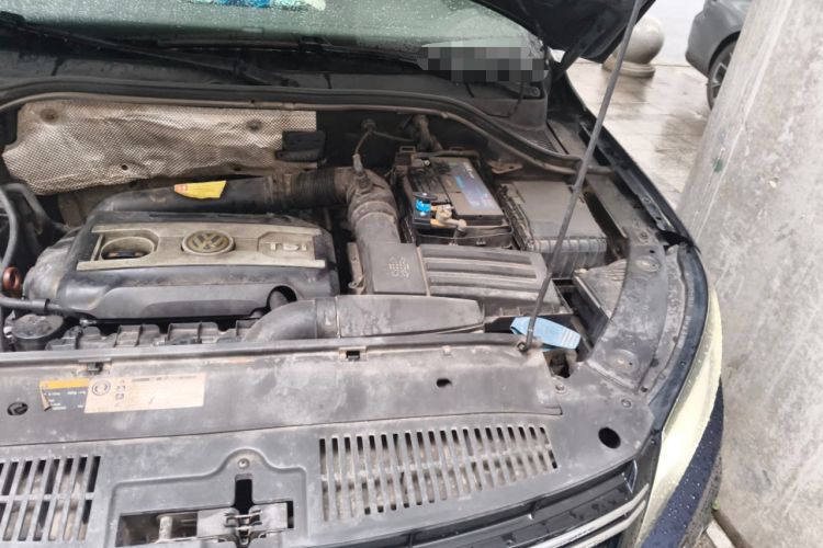 Used Volkswagen Tiguan 2012 2.0 TSI Luxury Edition Engine Bay Left