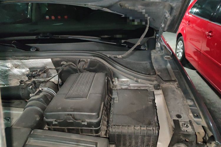 Used Volkswagen Tiguan 2012 1.8TSI Automatic Two-Wheel Drive Elite Edition Engine Bay Left