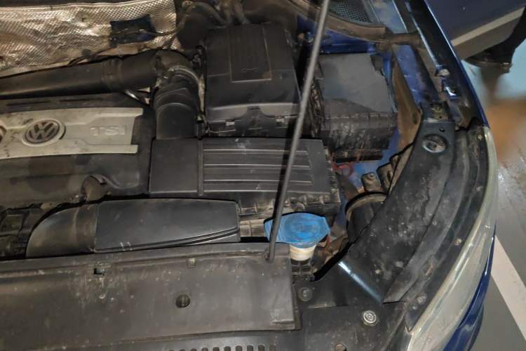 Used Volkswagen Tiguan 2012 1.8TSI Automatic All-Wheel Drive Elite Edition Engine Bay Left