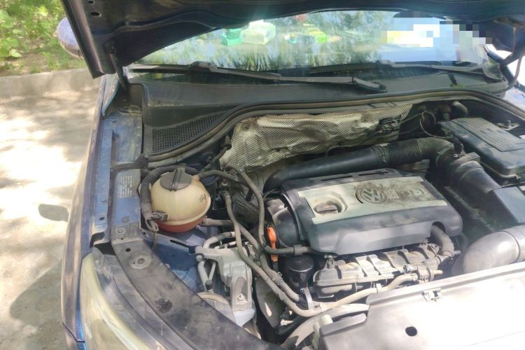 Used Volkswagen Tiguan 2012 1.8TSI Automatic All-Wheel Drive Elite Edition Engine Bay Right