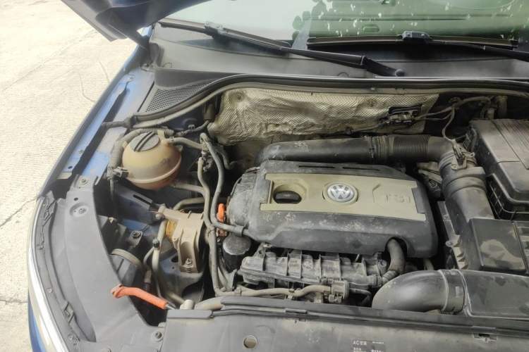 Used Volkswagen Tiguan 2012 1.8TSI Automatic All-Wheel Drive Elite Edition Engine Bay Right