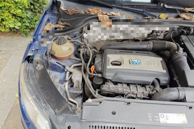 Used Volkswagen Tiguan 2012 1.8TSI Automatic Two-Wheel Drive Trend Edition Engine Bay Right