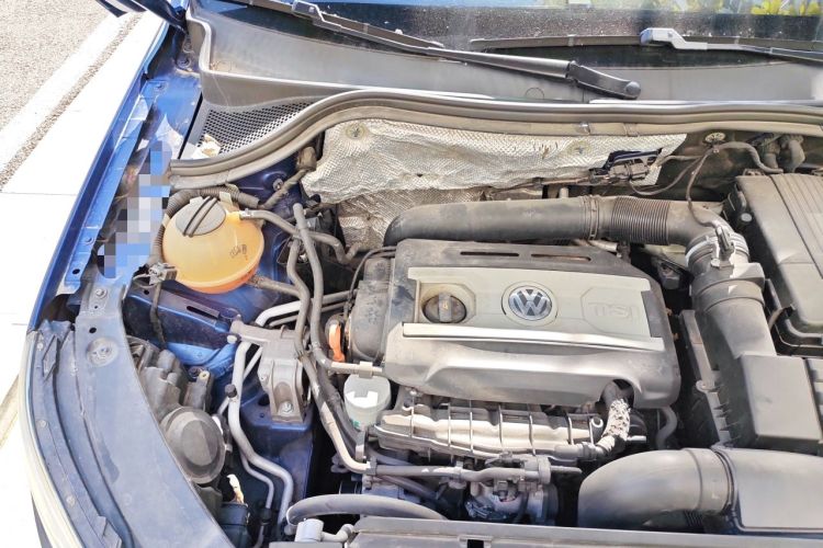 Used Volkswagen Tiguan 2012 2.0 TSI Automatic All-Wheel Drive Flagship Edition Engine Bay Right