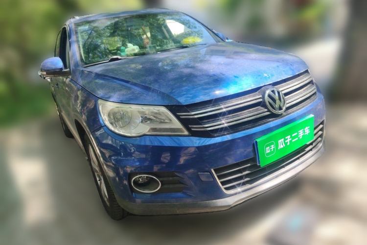Used Volkswagen Tiguan 2012 1.8TSI Automatic All-Wheel Drive Elite Edition Front Right 45 Deg